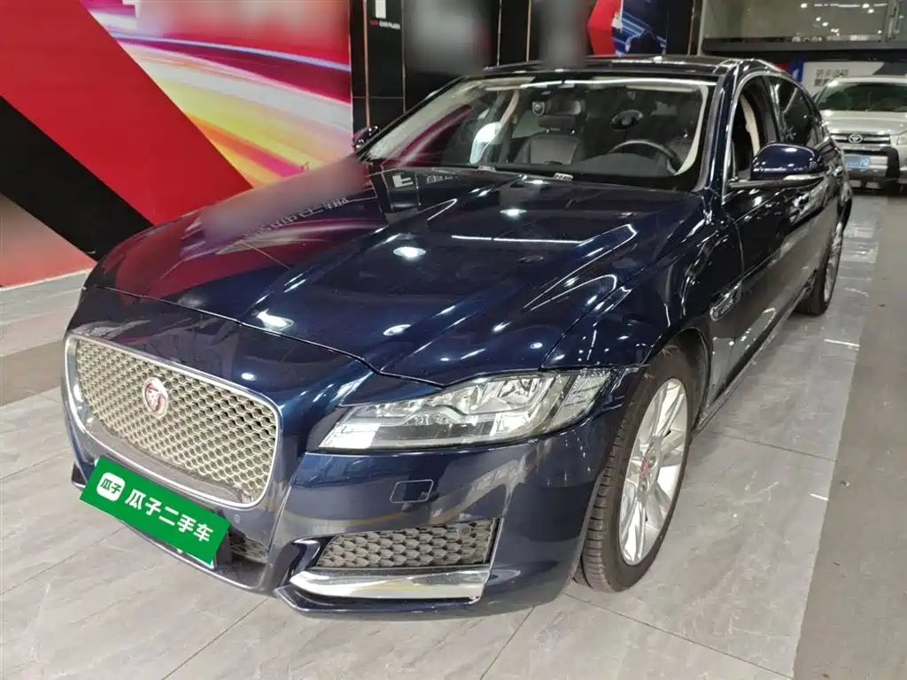 Jaguar XFL 2018