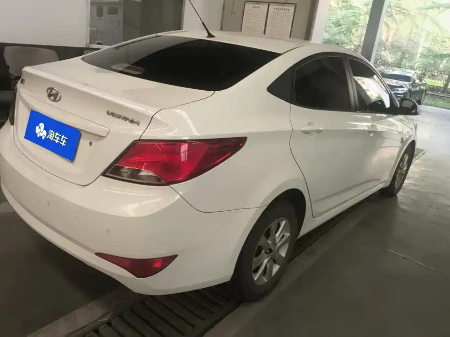 Hyundai Verna — миниатюра 3