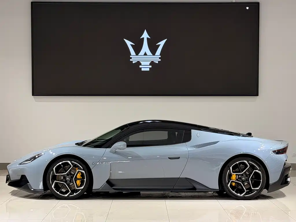 Maserati MC20 2023 3.0T Standard