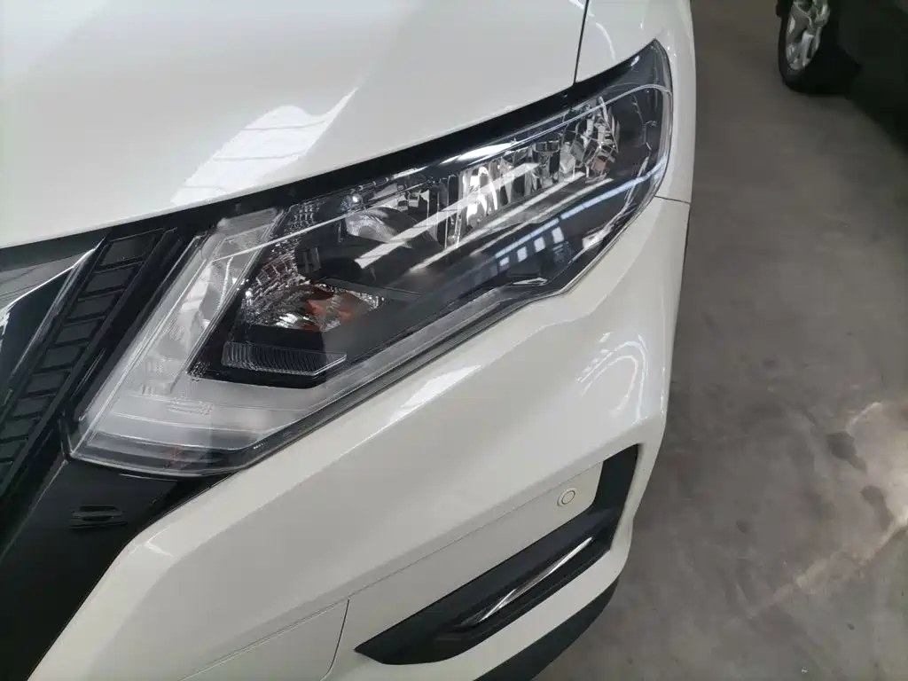 Nissan X-Trail — миниатюра 24