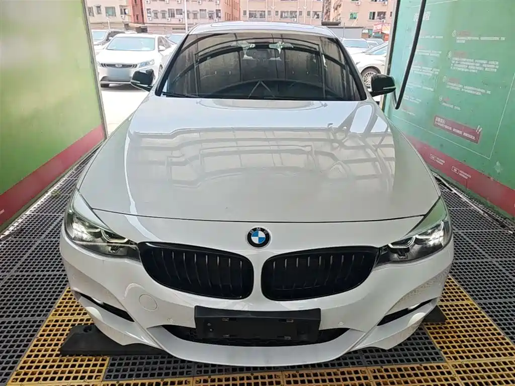 BMW 3 Series GT 3 GT 2020 320i M Sport
