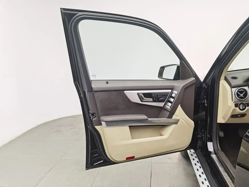 Mercedes-Benz GLK-Class — миниатюра 8
