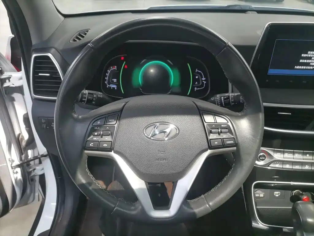 Hyundai Tucson — миниатюра 11