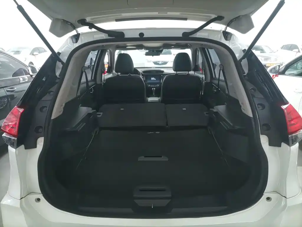 Nissan X-Trail — миниатюра 19
