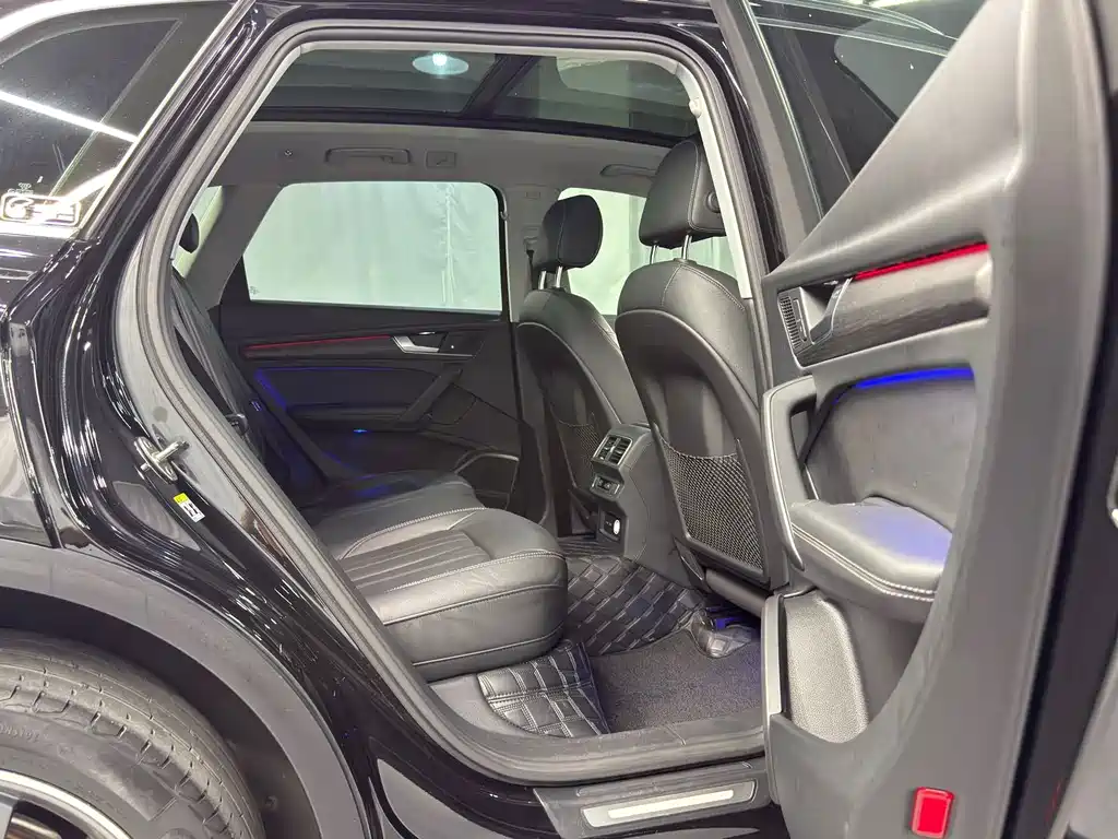 Audi Q5L — миниатюра 13