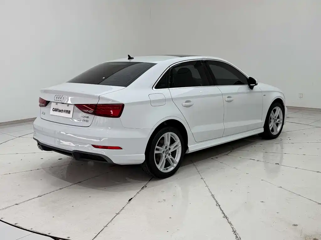 Audi A3 2020 Limousine 35 TFSI Fashion VI