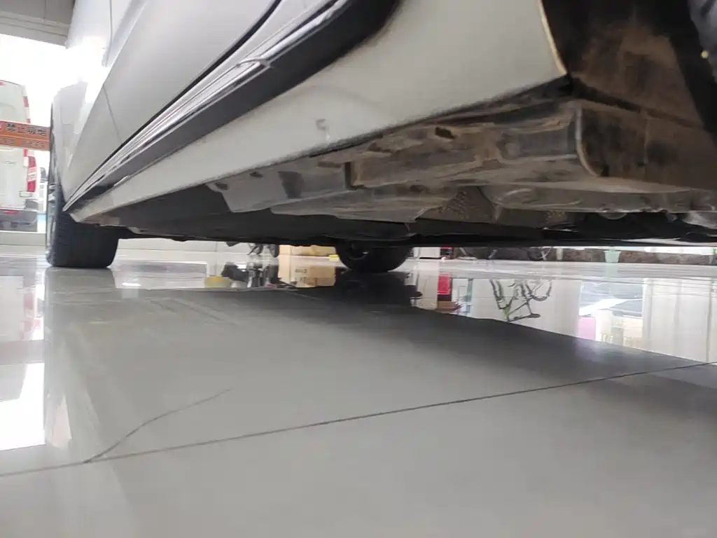 Audi A4L — миниатюра 22