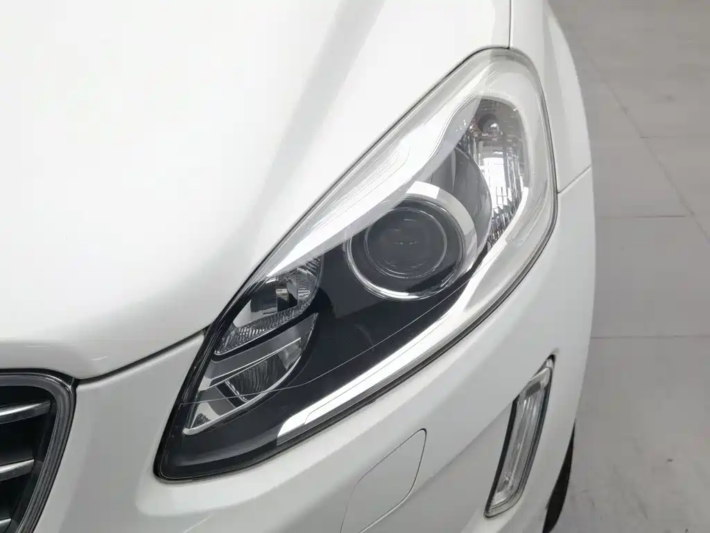 Volvo XC60 — миниатюра 7