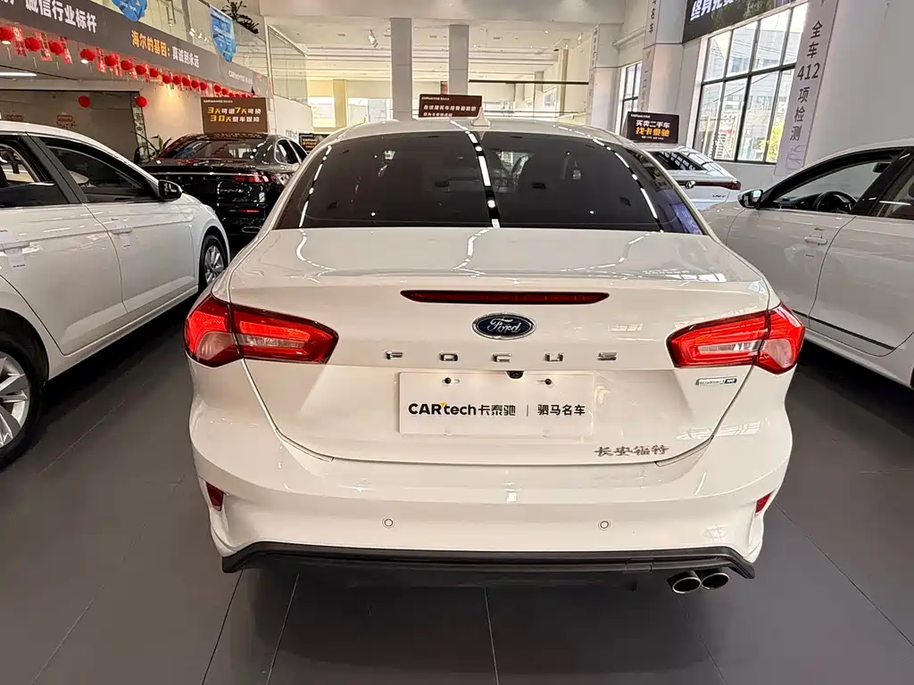 Ford Focus — миниатюра 5