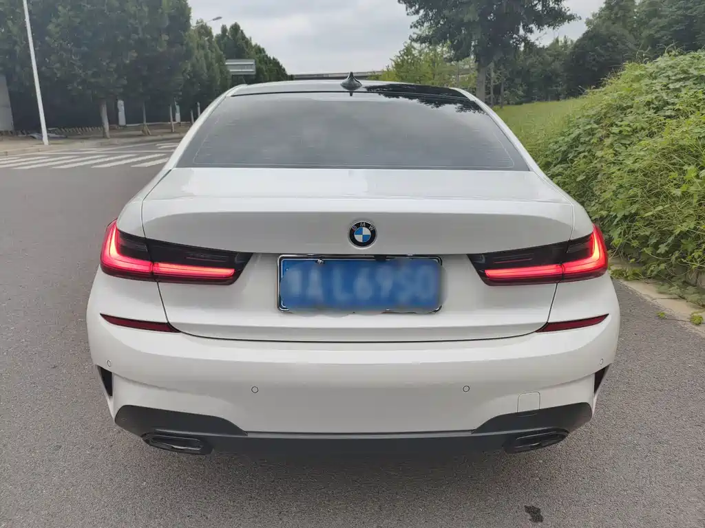 BMW 3 Series — миниатюра 8