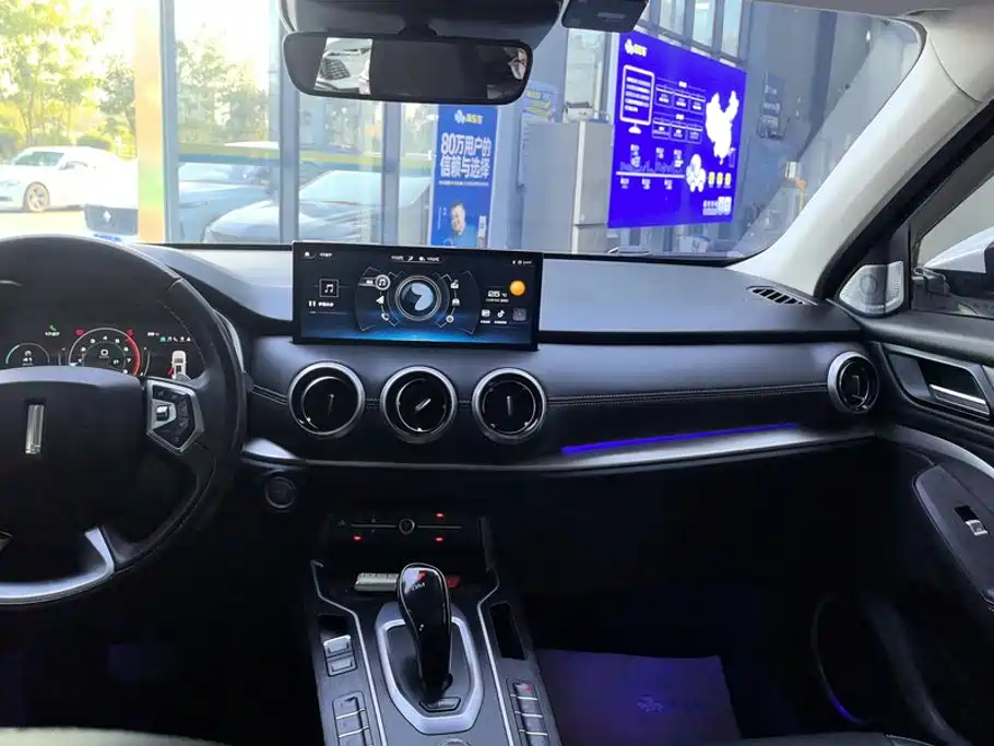 Wey Wey VV6 — миниатюра 13