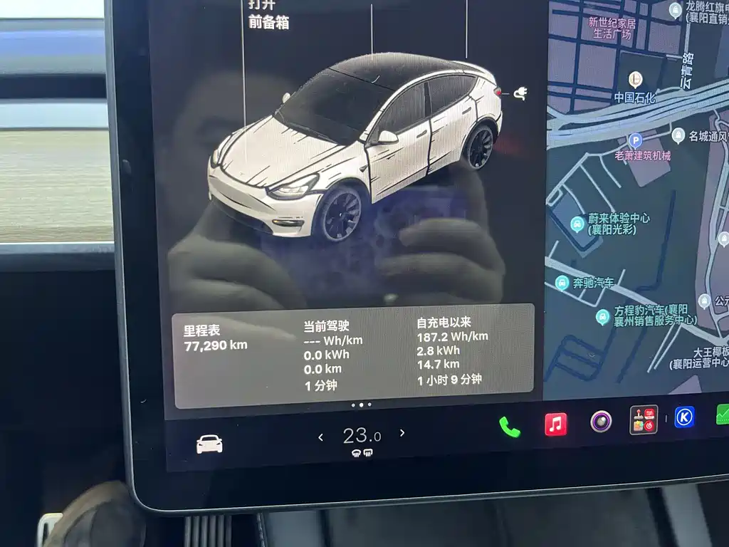 Tesla Model Y — миниатюра 9