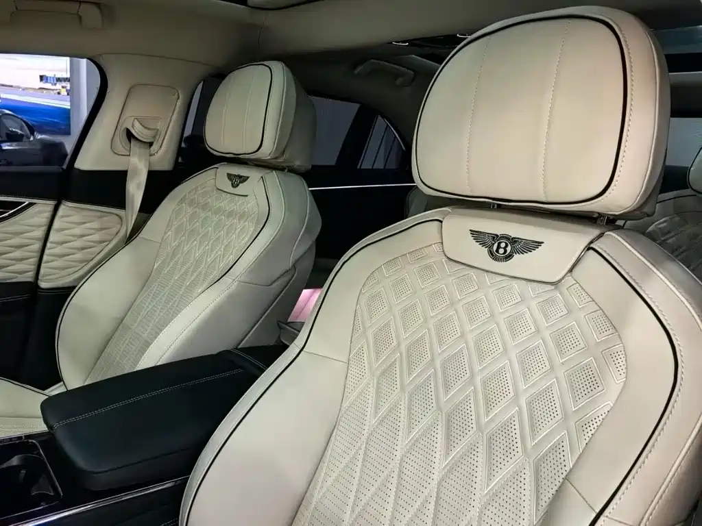 BENTLEY FLYING SPUR PLUG IN HYBRID