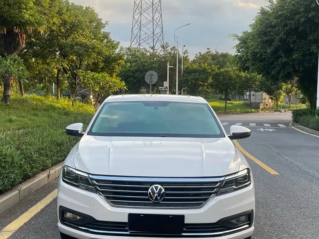 Volkswagen Lavida — миниатюра 2