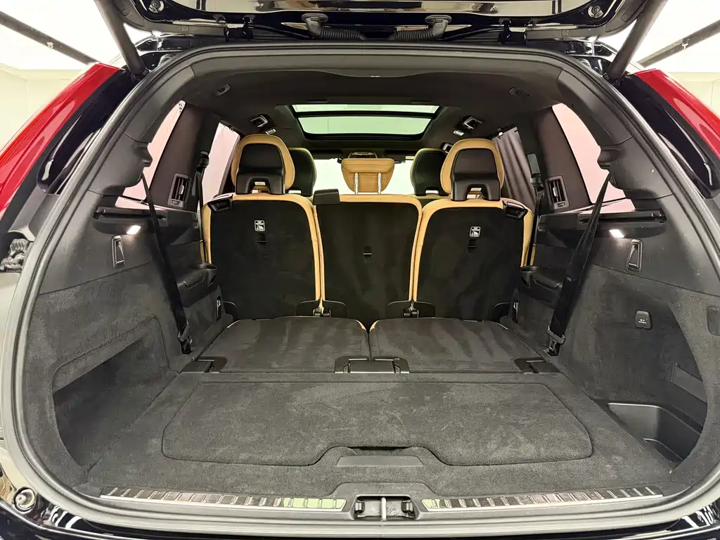 Volvo XC90 — миниатюра 26