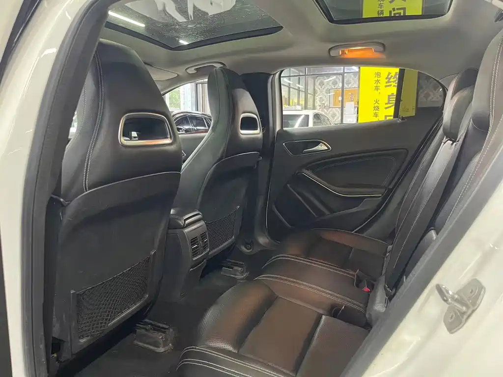 Mercedes-Benz GLA — миниатюра 8