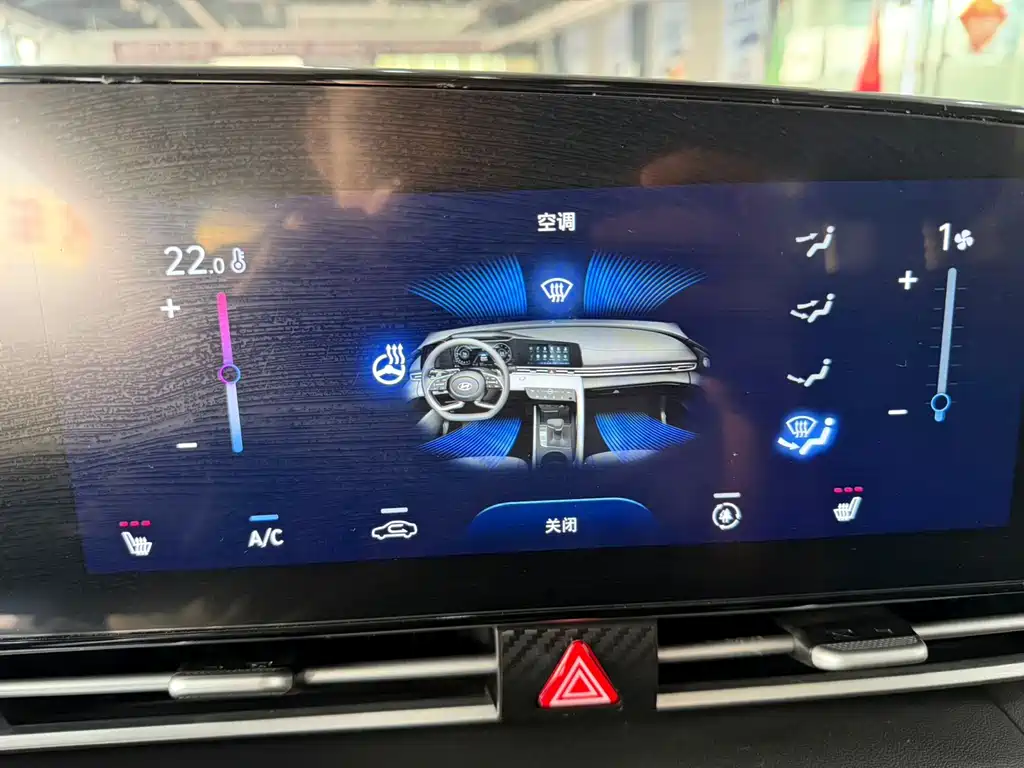Hyundai Elantra — миниатюра 4
