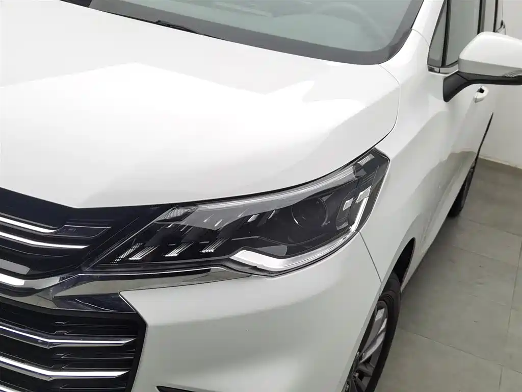 SAIC MAXUS CHASE G50