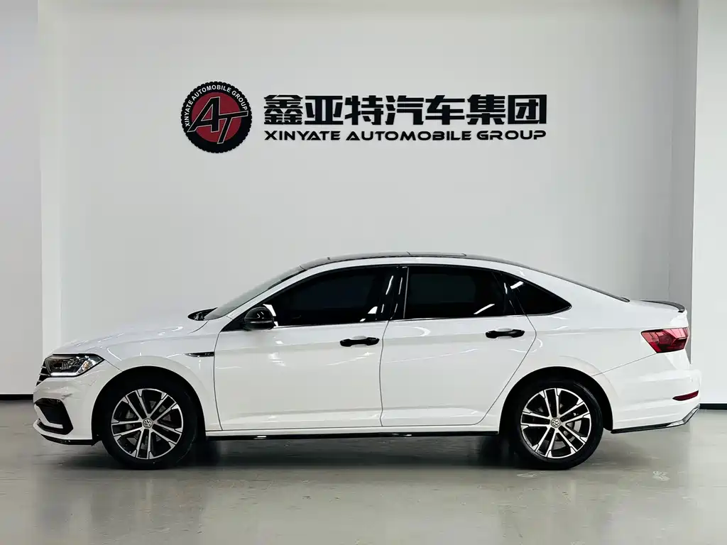 Volkswagen Sagitar — миниатюра 4