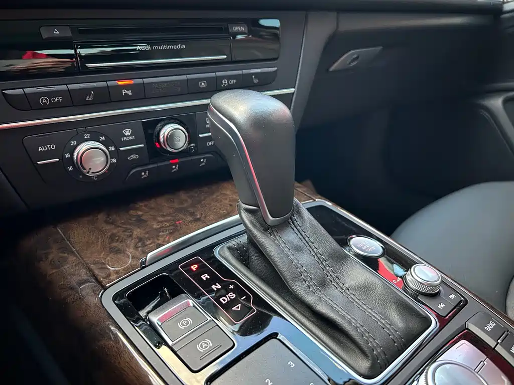 Audi A6L — миниатюра 14