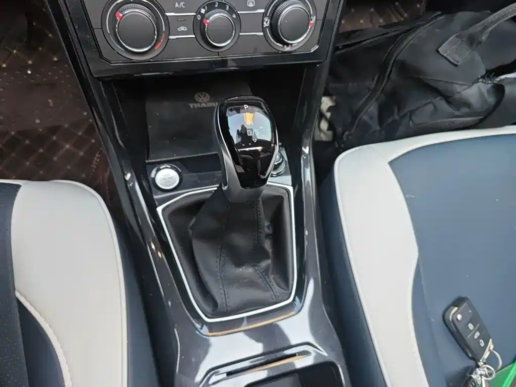 Volkswagen Tharu — миниатюра 10
