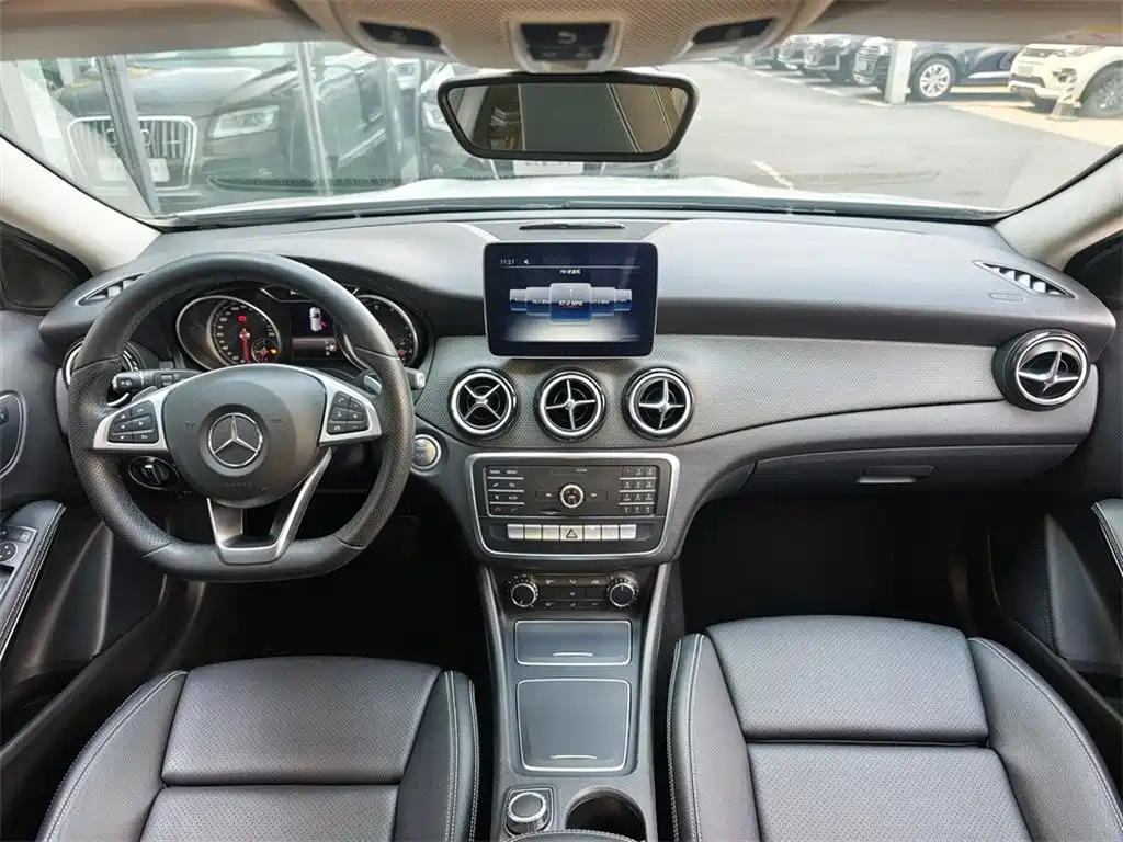 Mercedes-Benz GLA 2019 GLA 200