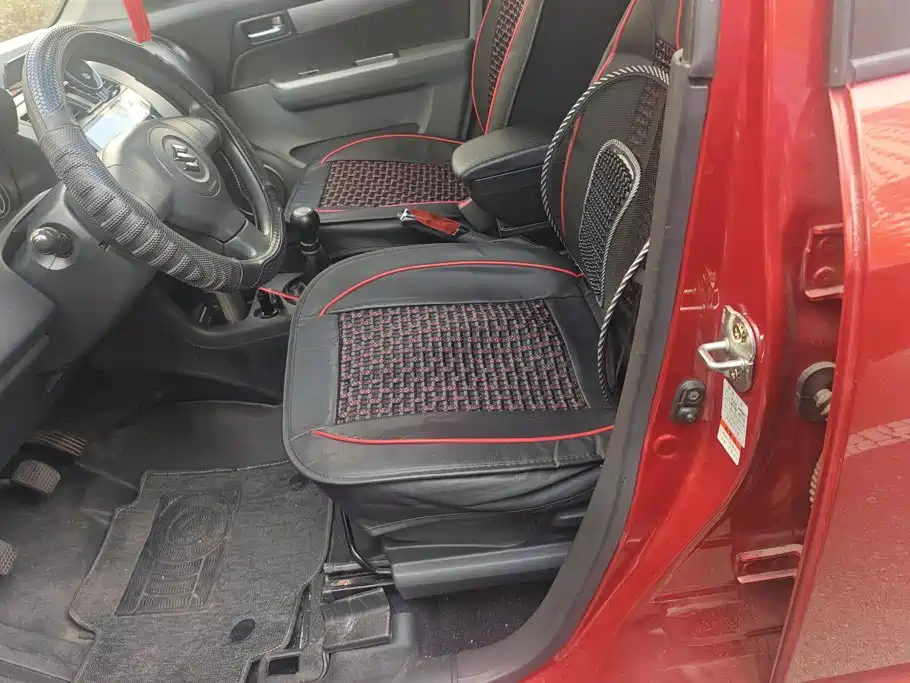 Suzuki Swift — миниатюра 9