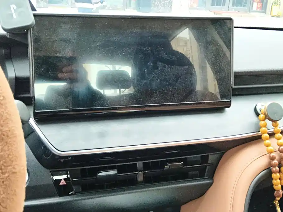 Toyota Camry — миниатюра 13