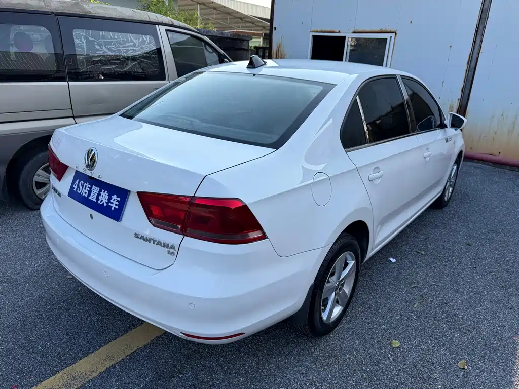 Volkswagen Santana — миниатюра 5