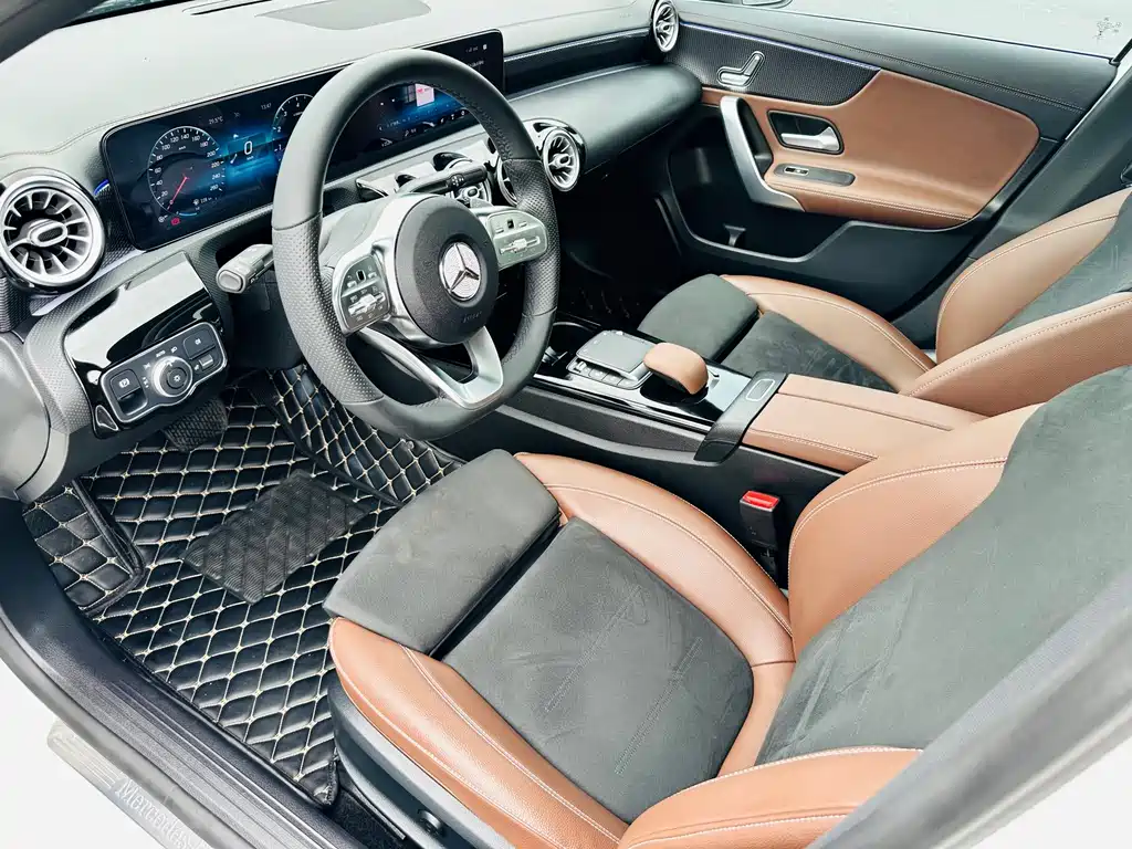 Mercedes-Benz A-Class — миниатюра 9
