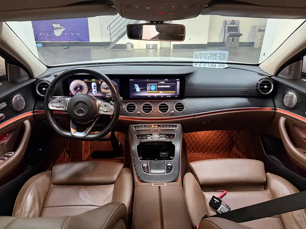Mercedes-Benz E-Class — миниатюра 7