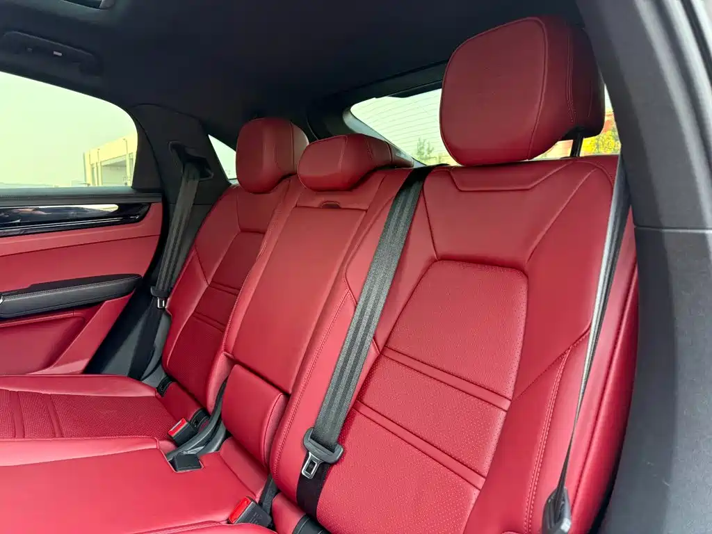 Porsche Cayenne — миниатюра 20