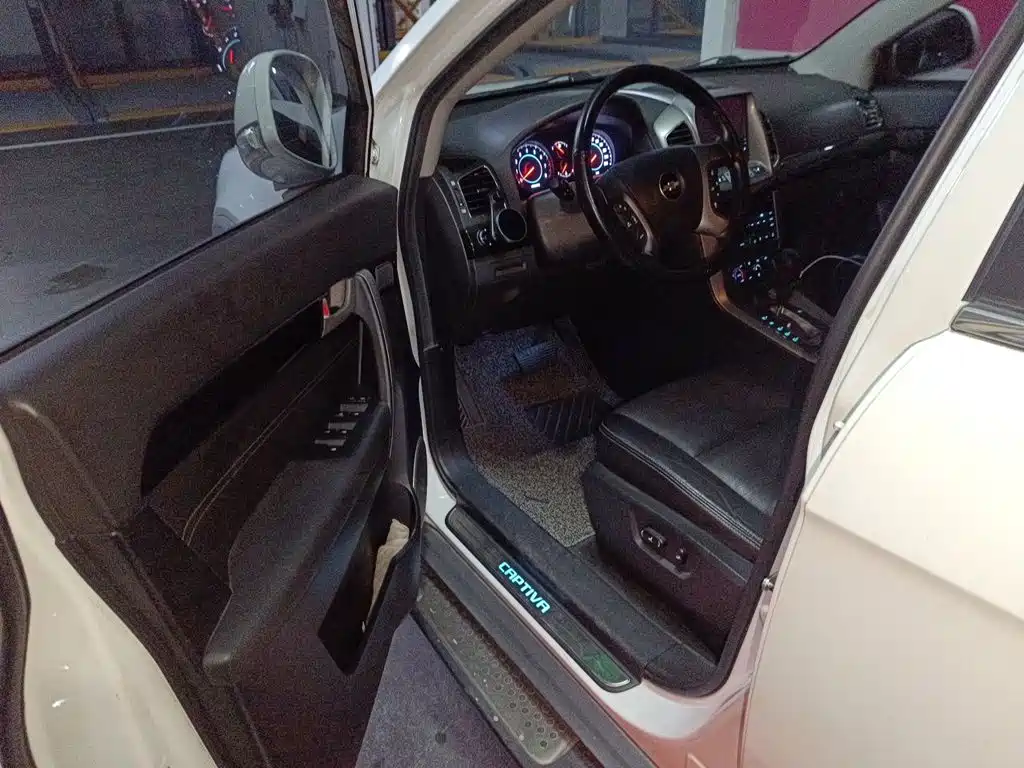 Chevrolet Captiva — миниатюра 14