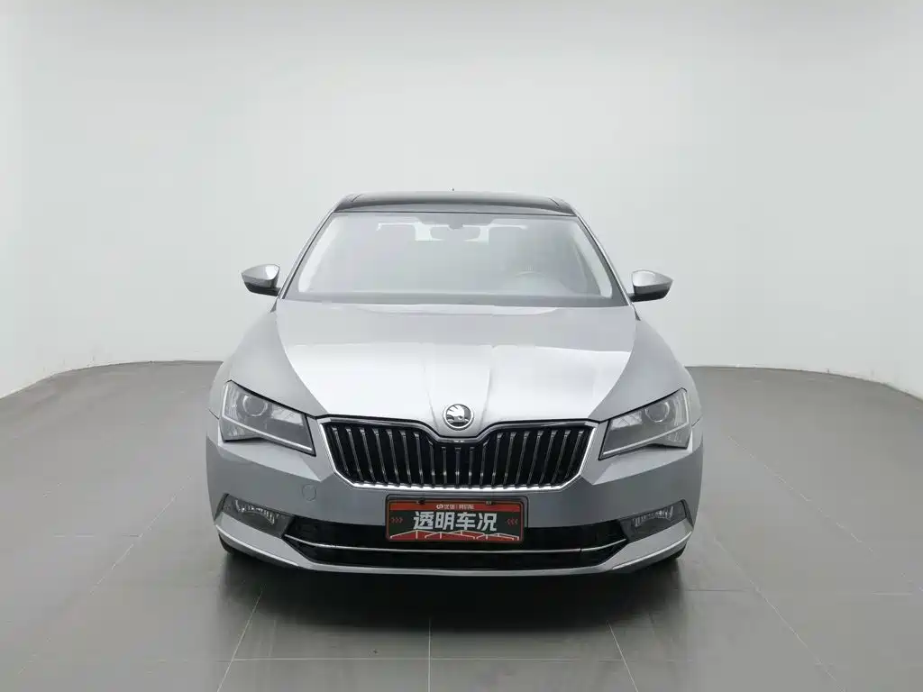Skoda Superb — миниатюра 3