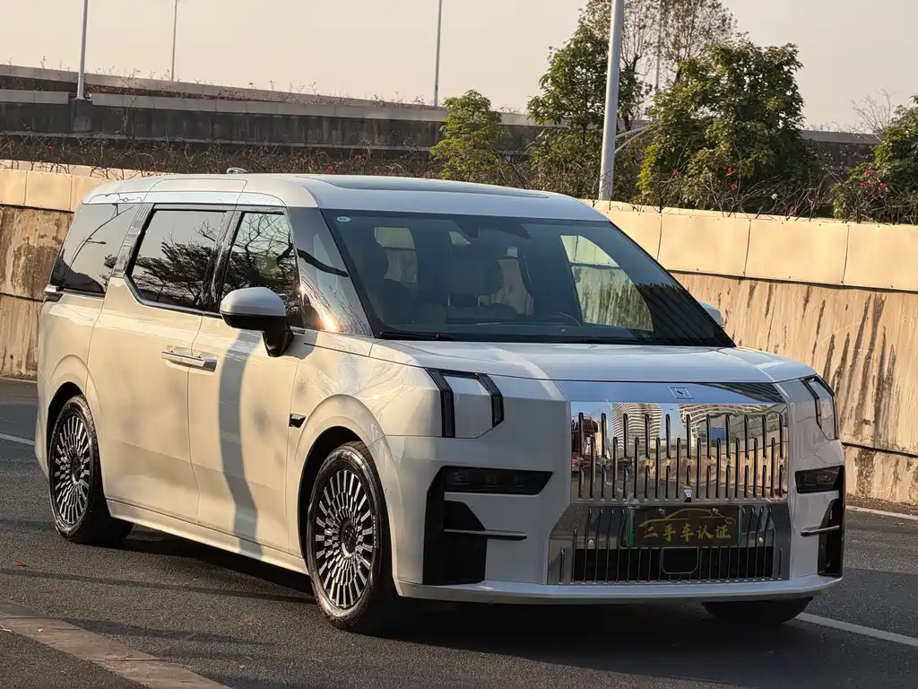 ZEEKR EXTREME KRYPTON 009