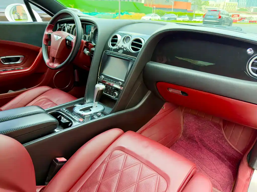 Bentley Continental — миниатюра 5