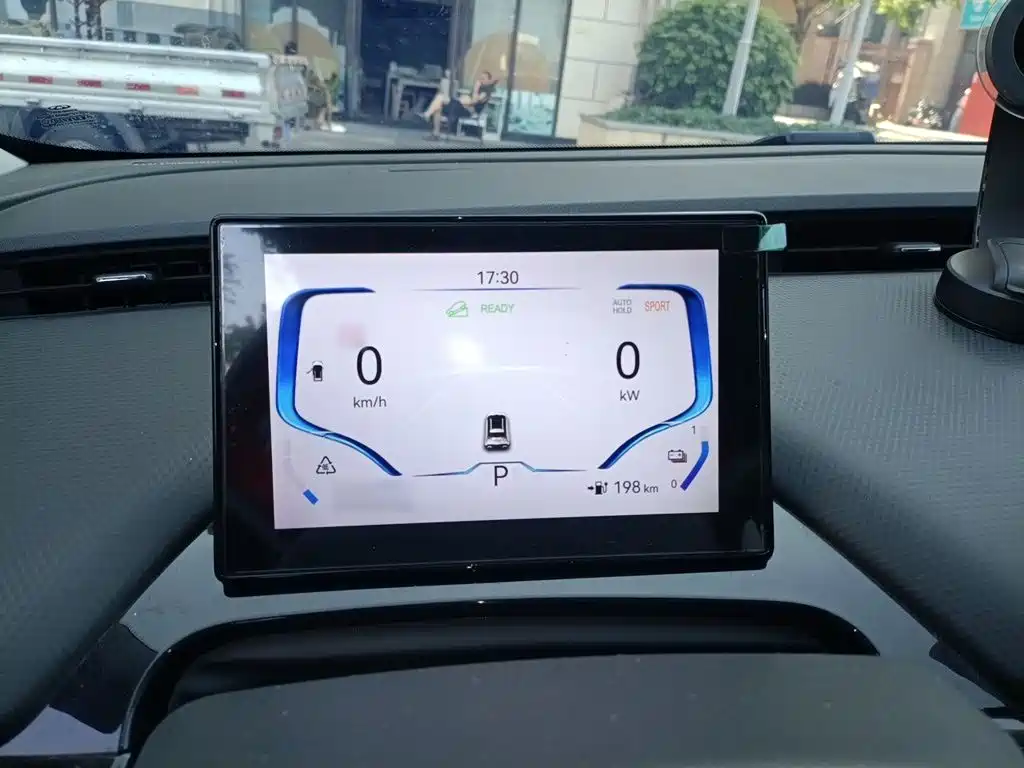 Chery New Energy Wujie Pro — миниатюра 4