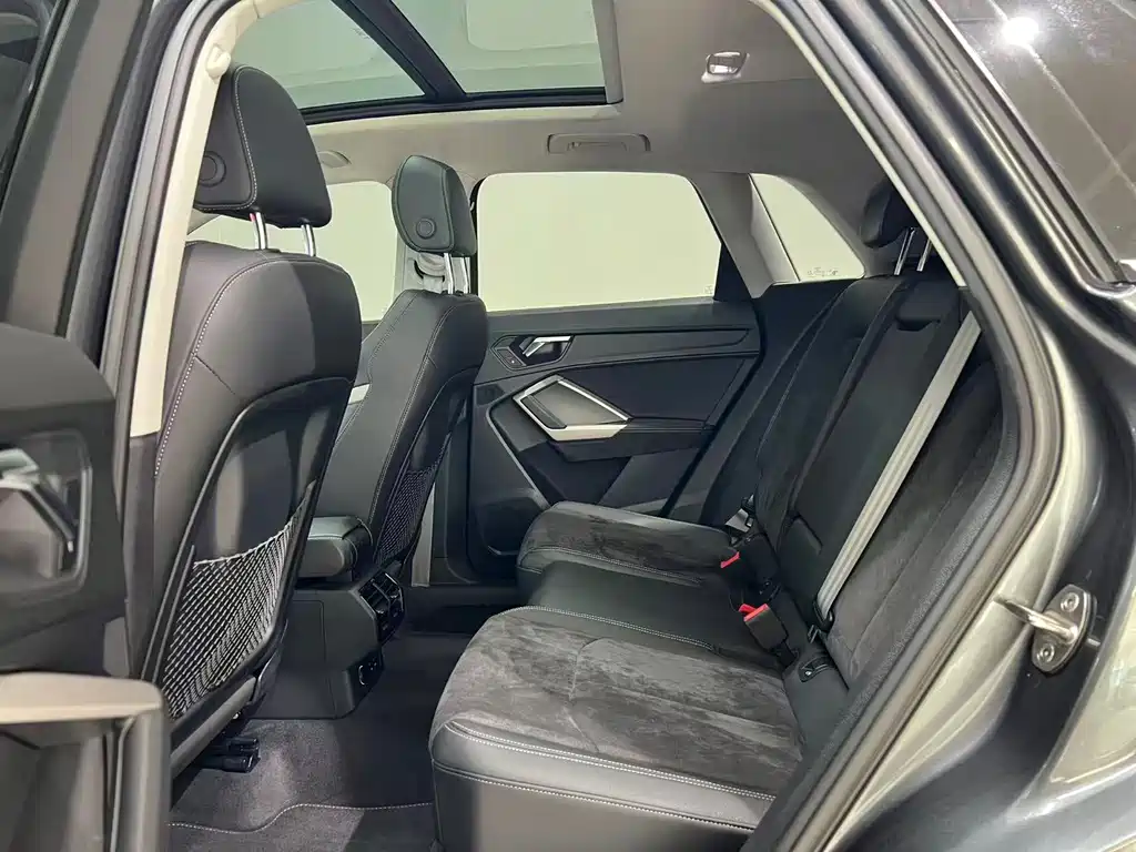 Audi Q3 — миниатюра 5