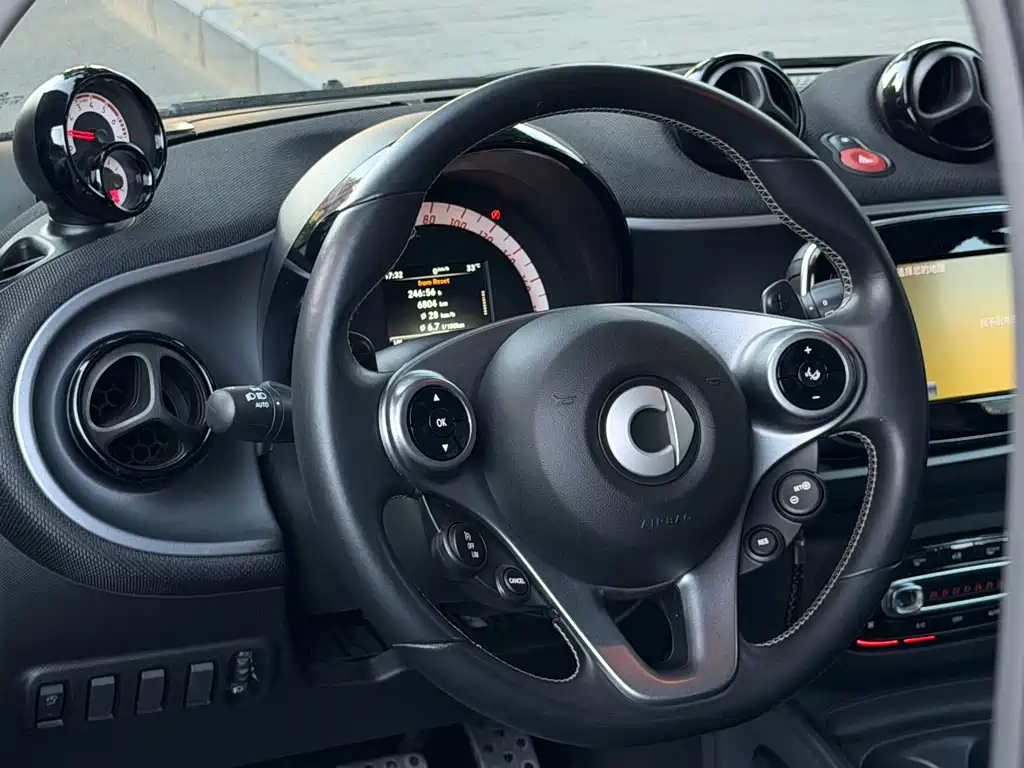 Smart fortwo 2017 0.9T 66 V