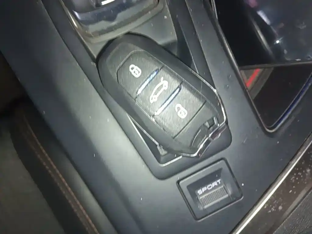 Peugeot 5008 — миниатюра 9