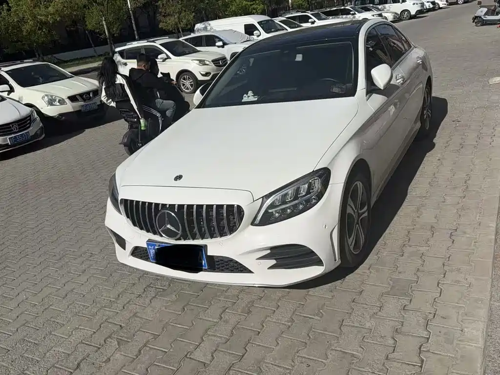 Mercedes-Benz C-Class 2020