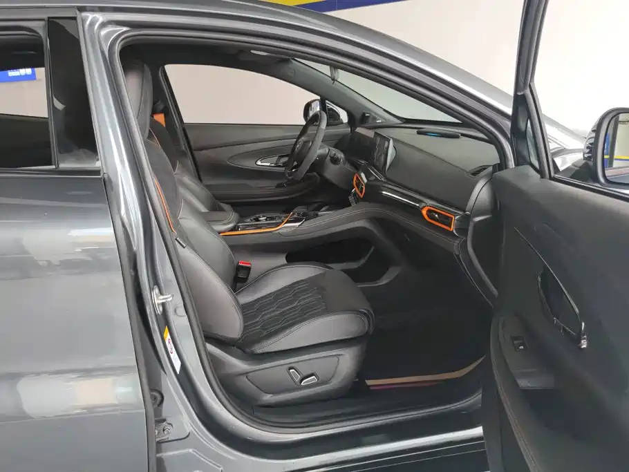 Changan UNI-T — миниатюра 8