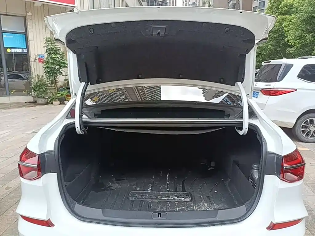 Chevrolet Monza — миниатюра 19