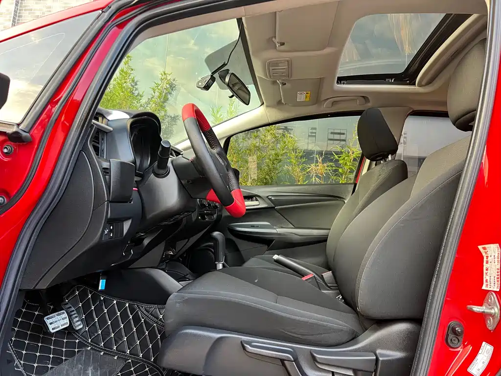 Honda Fit — миниатюра 15