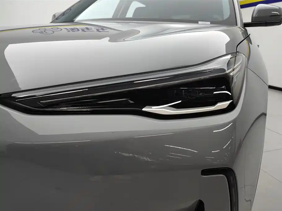 GEELY GALAXY GALAXY E5