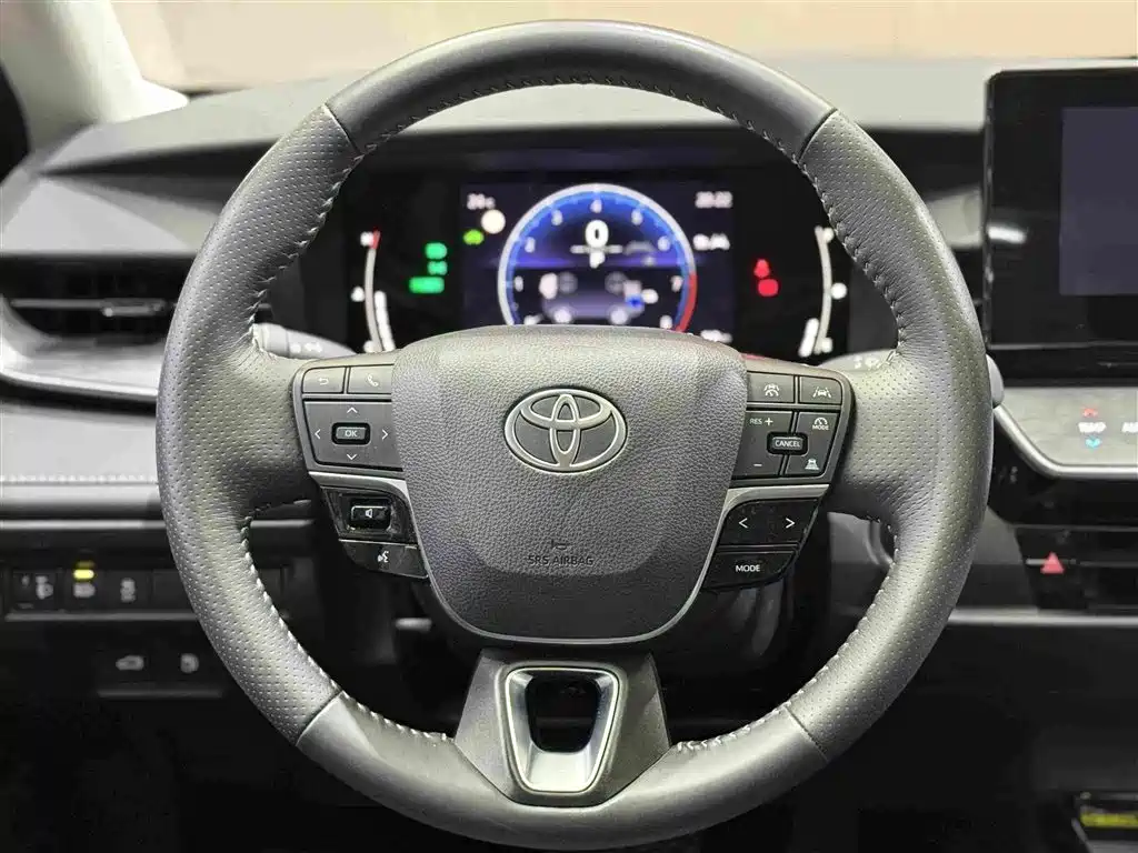 Toyota Camry id 4655076 из Китая 18