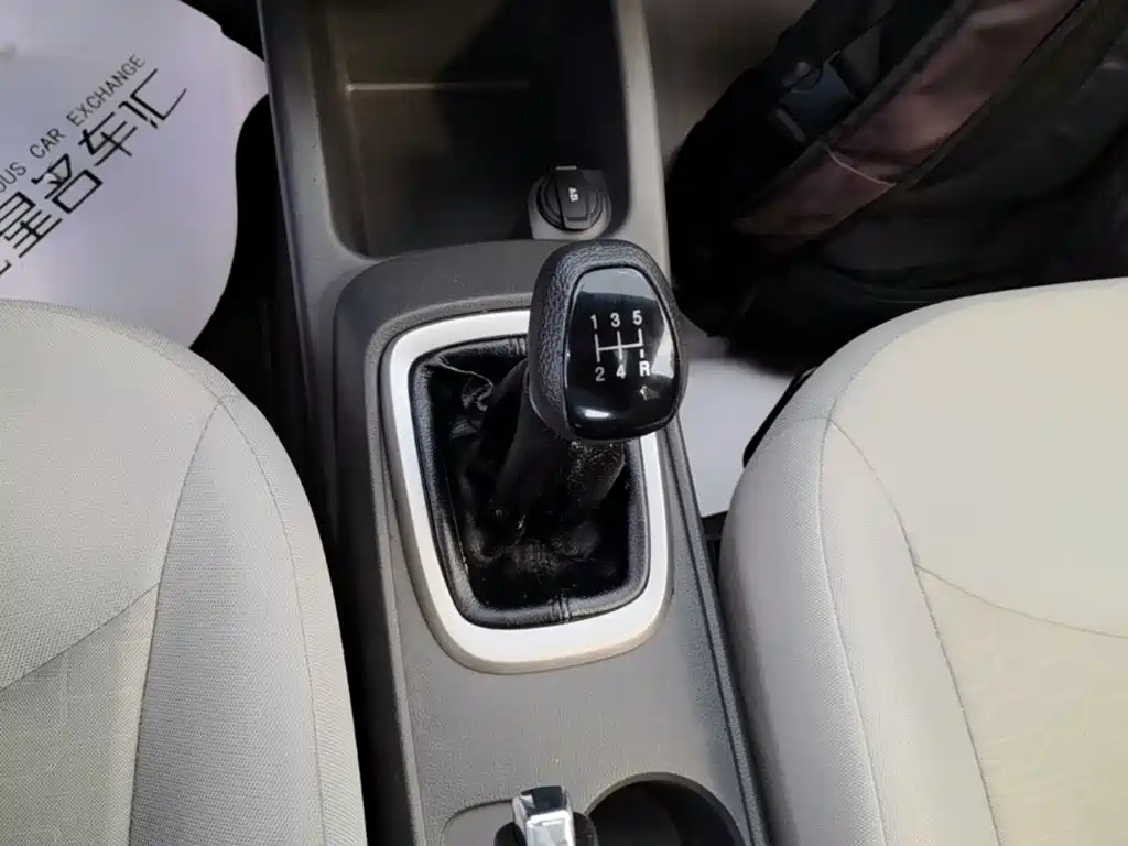Chevrolet Sail — миниатюра 14