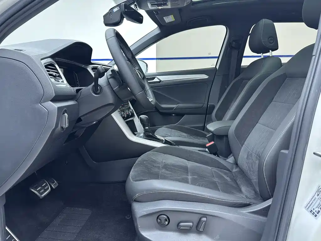 Volkswagen T-Roc 2022 280TSI DSG R-Line Pro PLUS