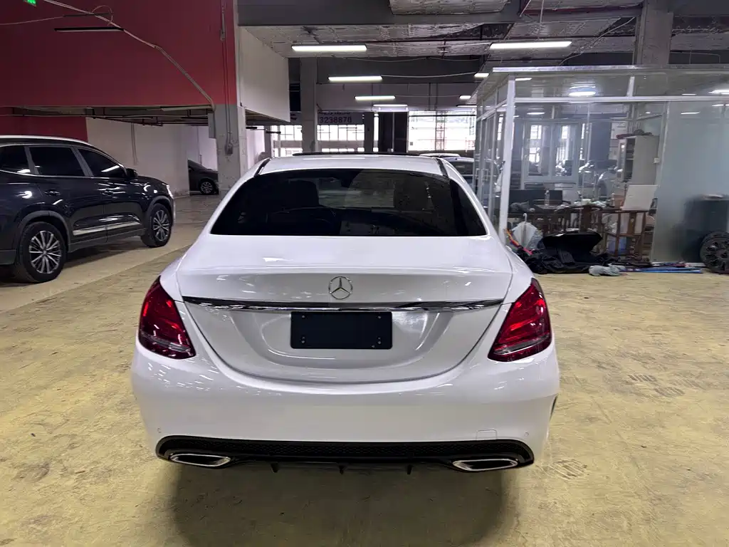Mercedes-Benz C-Class — миниатюра 18