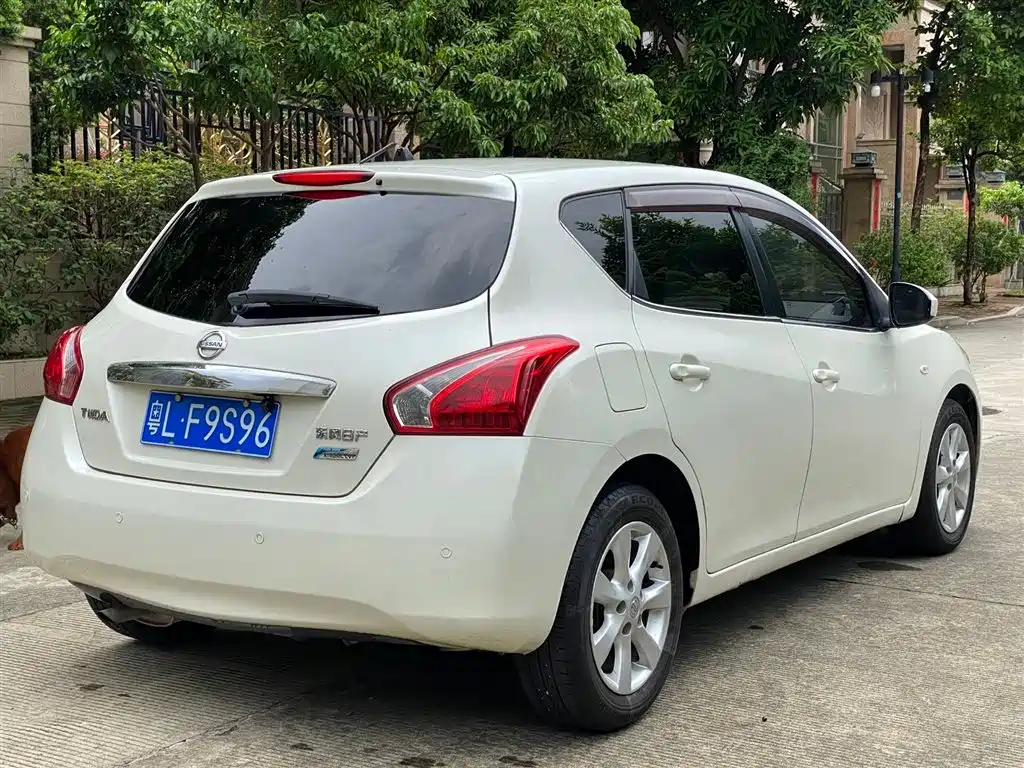 Nissan Tiida 2013 1.6L CVT